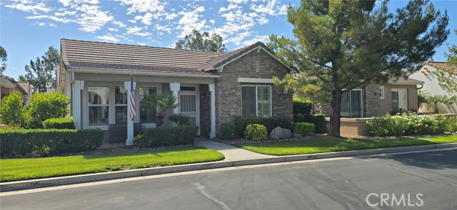 240 Glenview Lane, Hemet CA: https://media.crmls.org/medias/57d1fb47-f936-4121-8f04-4bb9fe9fcc25.jpg