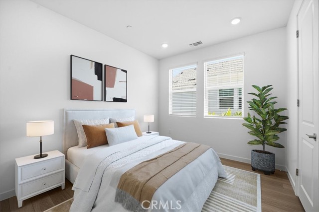 Detail Gallery Image 18 of 33 For 2378 Channel Drive #105,  Ventura,  CA 93003 - 4 Beds | 2/1 Baths