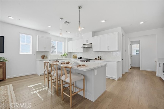 Detail Gallery Image 16 of 48 For 2380 Haley Point Drive #104,  Ventura,  CA 93003 - 4 Beds | 3/1 Baths