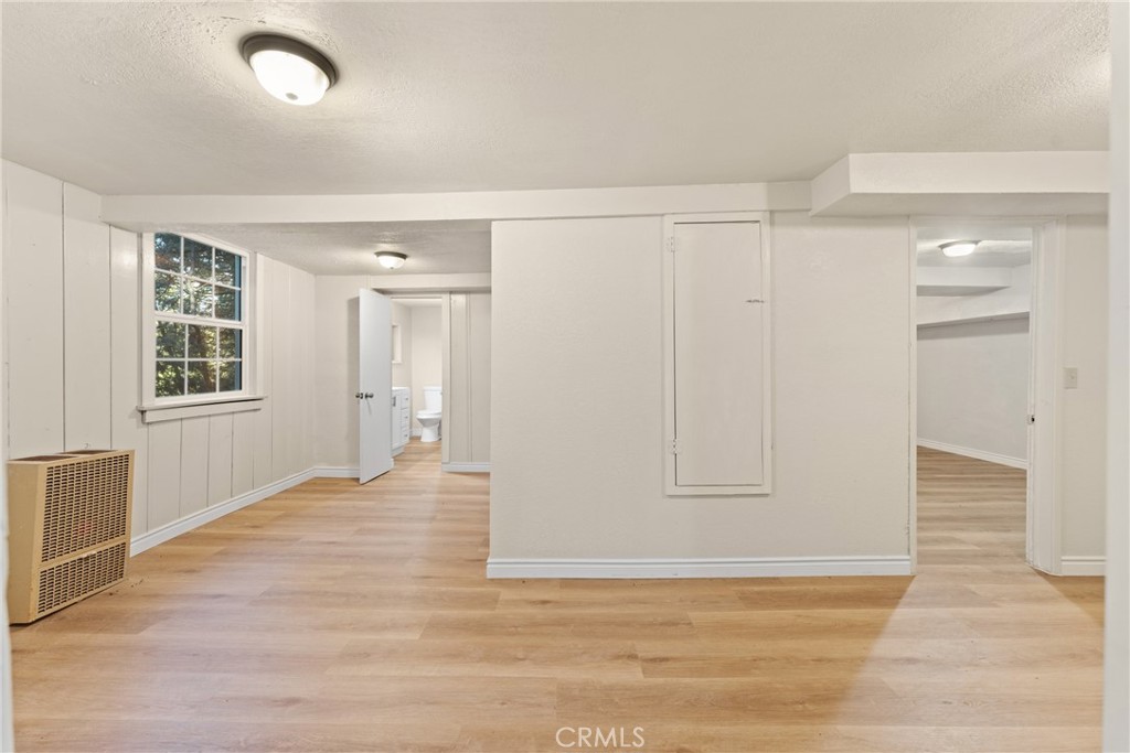 https://media.crmls.org/medias/57d2f9cf-5053-4d67-8731-7a1c89338e5f.jpg?preset=X-Large