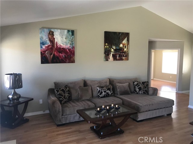 Detail Gallery Image 9 of 20 For 1026 Basalt Ct, Hemet,  CA 92543 - 3 Beds | 2 Baths