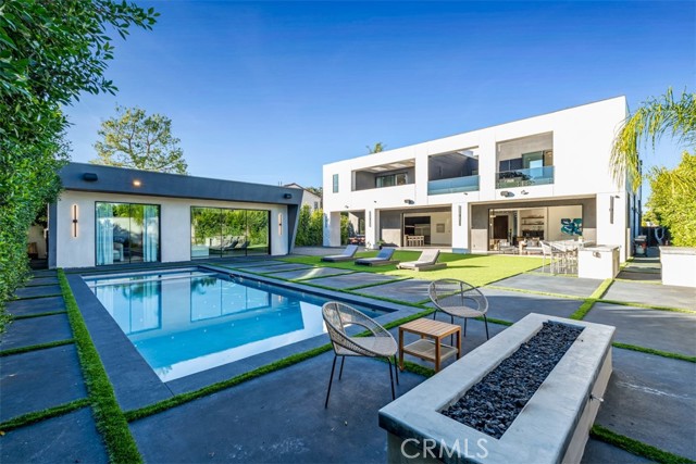 Detail Gallery Image 44 of 50 For 13016 Chandler, Sherman Oaks,  CA 91401 - 6 Beds | 6/1 Baths