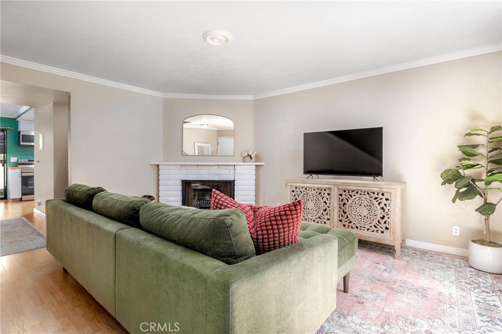 3335 Broad Street #12