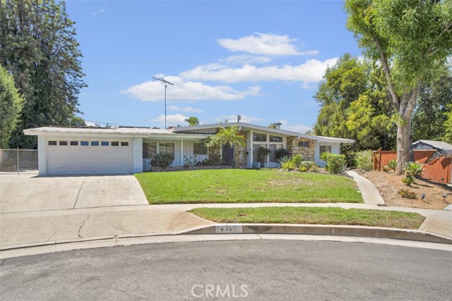 Detail Gallery Image 1 of 1 For 4401 Coloma Ave, Woodland Hills,  CA 91364 - 4 Beds | 2 Baths