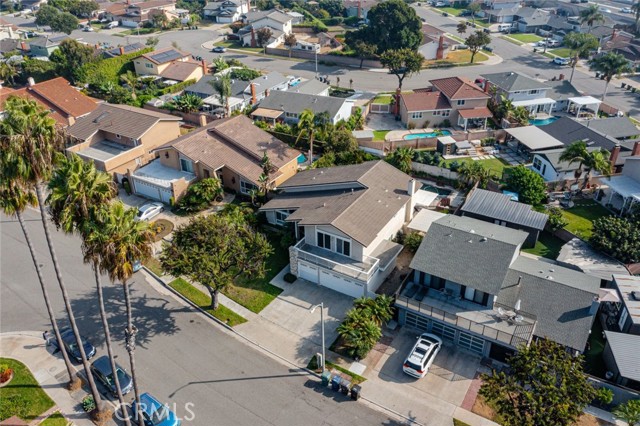 Detail Gallery Image 5 of 31 For 9622 La Capilla Ave, Fountain Valley,  CA 92708 - 4 Beds | 3 Baths