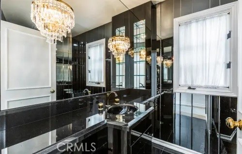 https://media.crmls.org/medias/57d7b71a-7771-418b-935a-e86a2e0f6ba6.jpg?preset=X-Large