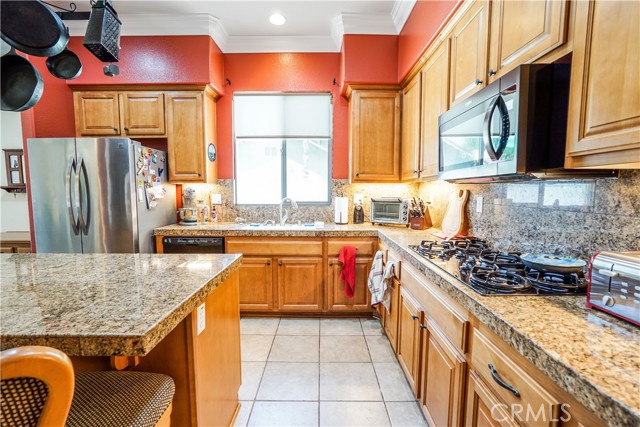 Detail Gallery Image 11 of 46 For 20758 Donielle Ct, Wildomar,  CA 92595 - 4 Beds | 2/1 Baths