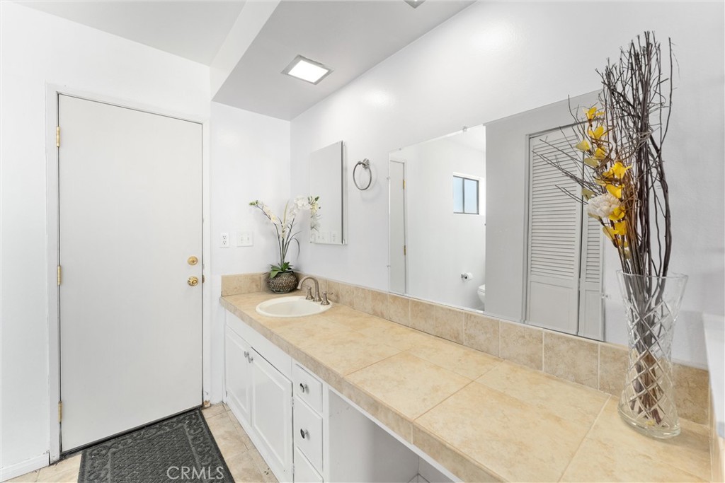 57d7f513 Ac14 4f43 890d F96f9e877d54