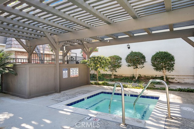 10201 Mason Avenue, Chatsworth CA: https://media.crmls.org/medias/57d7f95b-b7a2-4718-ace2-fa1f7f18161c.jpg