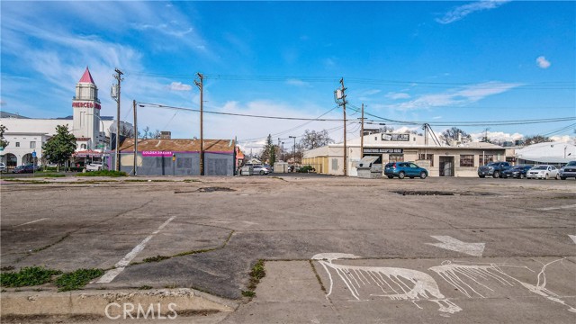 1616 Martin Luther King Jr Way, Merced, California 95340, ,Commercial Lease,For Rent,1616 Martin Luther King Jr Way,CRMC24045105