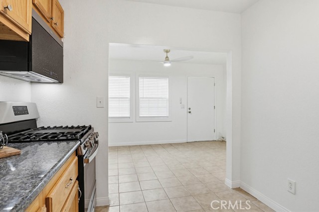 Detail Gallery Image 9 of 19 For 1104 Williamson, Fullerton,  CA 92833 - 2 Beds | 1 Baths