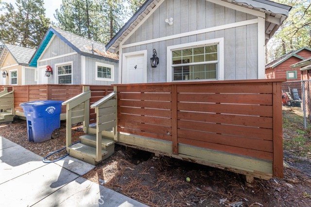 528 Cottage Lane, Big Bear Lake CA: https://media.crmls.org/medias/57d9659e-4e0f-42e9-824d-9f19ce653e7a.jpg