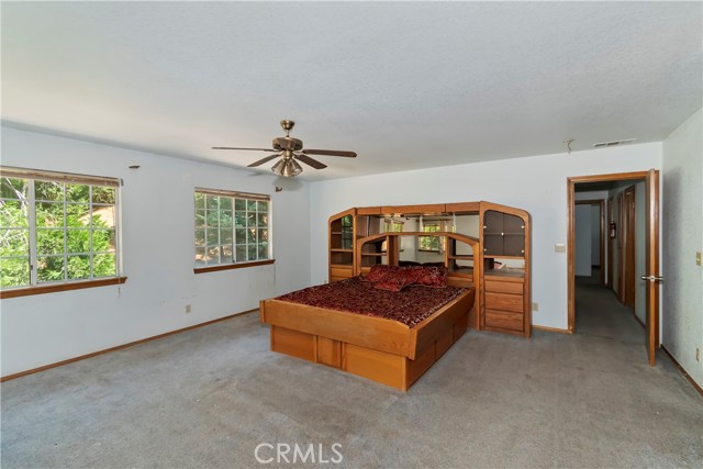 386 Garden Drive, Cedarpines Park CA: https://media.crmls.org/medias/57d97f90-54f6-4c35-a872-e45beed9acd5.jpg