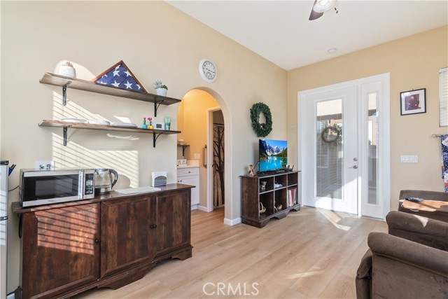 Detail Gallery Image 10 of 72 For 32736 Cottonwood Road, Winchester,  CA 92596 - 5 Beds | 5/1 Baths