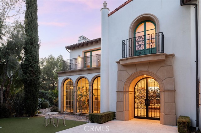 Detail Gallery Image 3 of 34 For 25 Blue Grass, Irvine,  CA 92603 - 6 Beds | 6/3 Baths