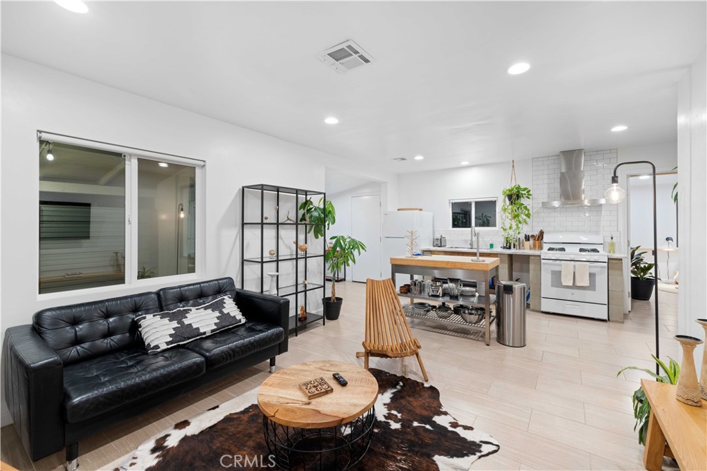 MLS #JT25263603 image #38