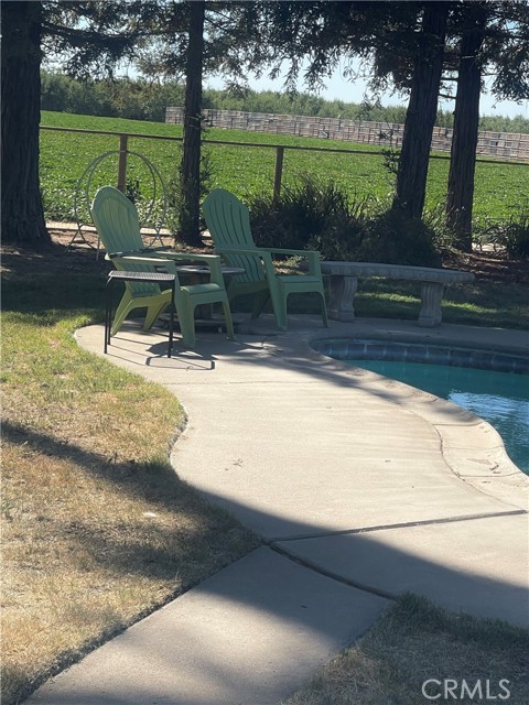 8484 Almond Avenue, Winton CA: https://media.crmls.org/medias/57db7bd2-6fa3-4dca-bd5c-1a34d531bb28.jpg