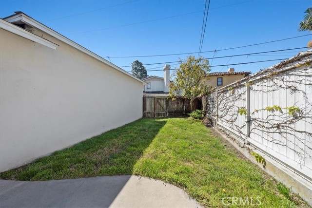 Detail Gallery Image 53 of 67 For 716 33rd St, Manhattan Beach,  CA 90266 - 4 Beds | 2 Baths