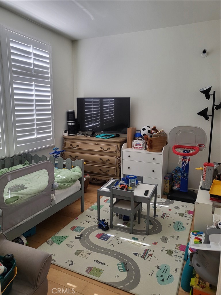 https://media.crmls.org/medias/57ddc8a3-d793-481b-bfb8-6cd204ad0c67.jpg?preset=X-Large