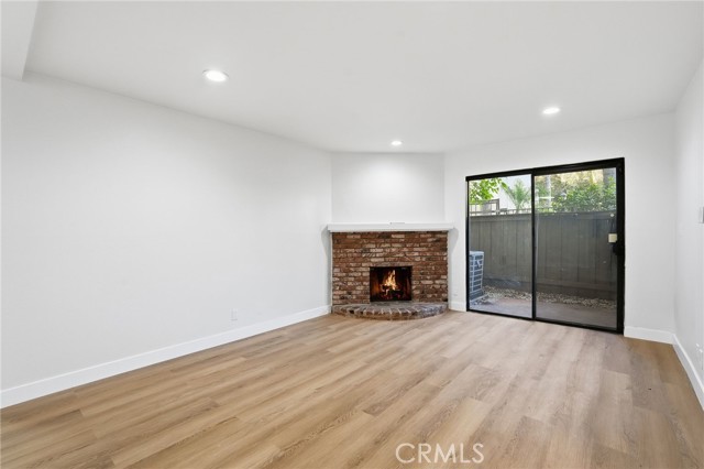 Detail Gallery Image 5 of 31 For 15511 Sherman Way #19,  Van Nuys,  CA 91406 - 1 Beds | 1 Baths