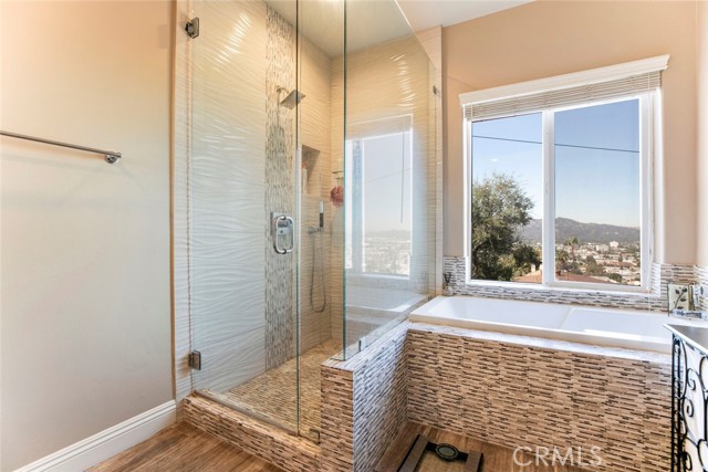 Detail Gallery Image 23 of 51 For 1301 Corona Dr, Glendale,  CA 91205 - 3 Beds | 5 Baths