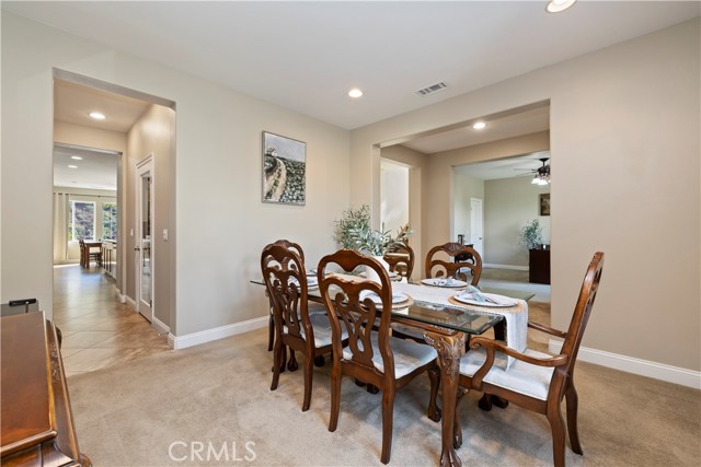 Detail Gallery Image 11 of 64 For 34595 Collier Falls Ct, Temecula,  CA 92592 - 5 Beds | 3/1 Baths