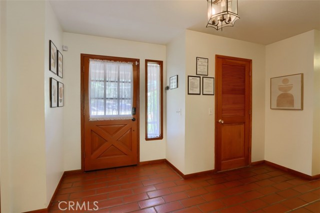 5621 Ponderosa Court, Mariposa CA: https://media.crmls.org/medias/57dfcd8d-91d9-400f-8444-d9470fbb7e8b.jpg
