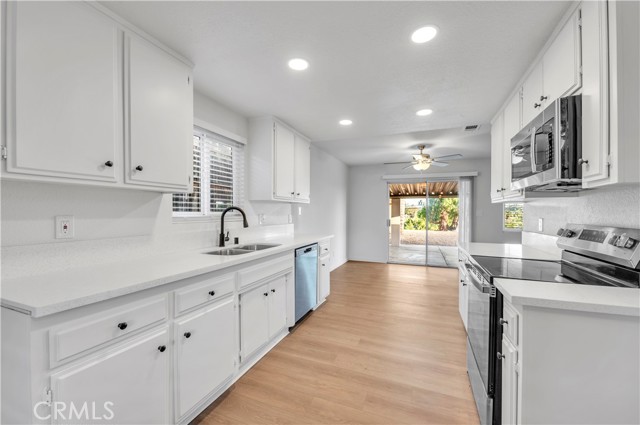 Detail Gallery Image 13 of 40 For 28320 Oregon, Menifee,  CA 92587 - 3 Beds | 2 Baths