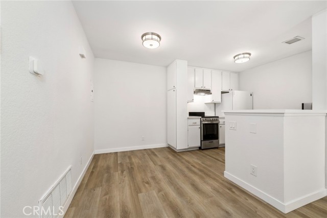 Detail Gallery Image 8 of 36 For 26176 Sanz #C,  Mission Viejo,  CA 92691 - 1 Beds | 1 Baths