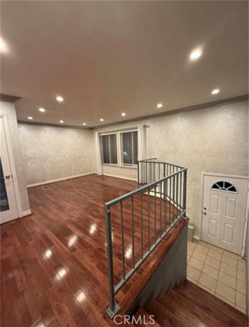 Detail Gallery Image 15 of 41 For 6912 Remmet Ave #5,  Canoga Park,  CA 91303 - 2 Beds | 2/1 Baths