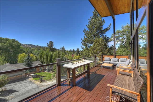 43669 Ridge Crest, Big Bear Lake, CA 92315