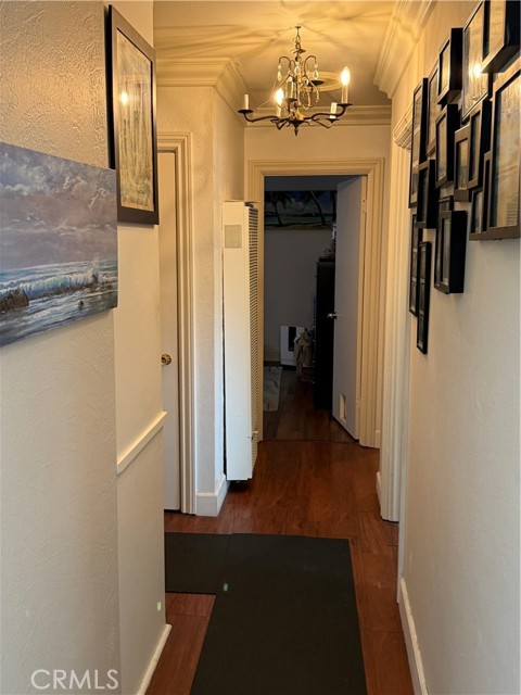 2309 W Anahurst Place, Santa Ana CA: https://media.crmls.org/medias/57e244c6-0ca6-45d1-b6ed-38b681ea3b66.jpg