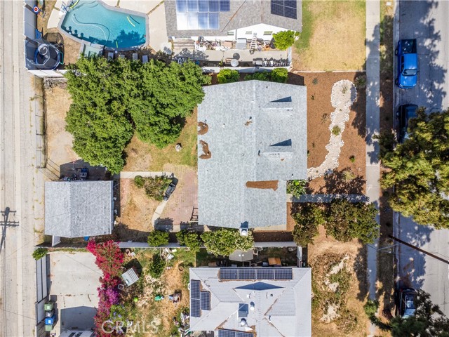 17062 San Fernando Mission Boulevard, Granada Hills CA: https://media.crmls.org/medias/57e2a2d3-5dc0-4241-aa8b-bc39c9f57c11.jpg