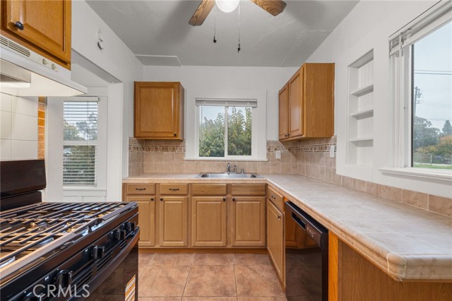 Detail Gallery Image 17 of 41 For 531 Quincy St, Bakersfield,  CA 93305 - 2 Beds | 1 Baths