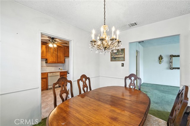 Detail Gallery Image 13 of 28 For 1612 W Poplar St, Compton,  CA 90220 - 3 Beds | 2 Baths
