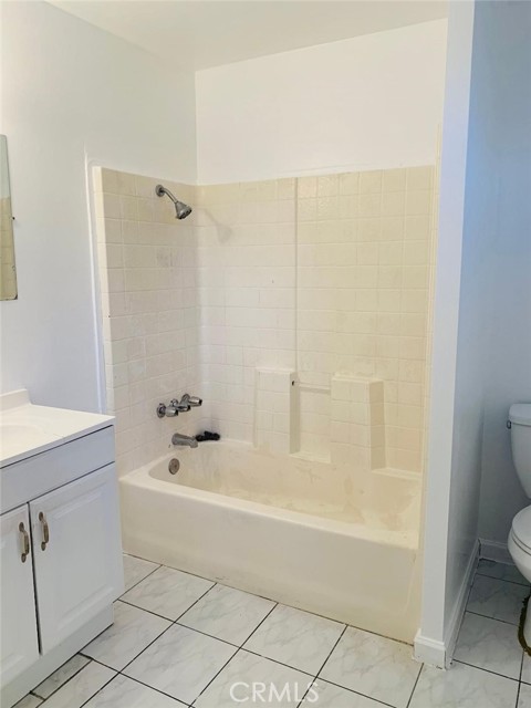 Detail Gallery Image 20 of 22 For 4626 West 5th. Street, Santa Ana,  CA 92703 - – Beds | – Baths