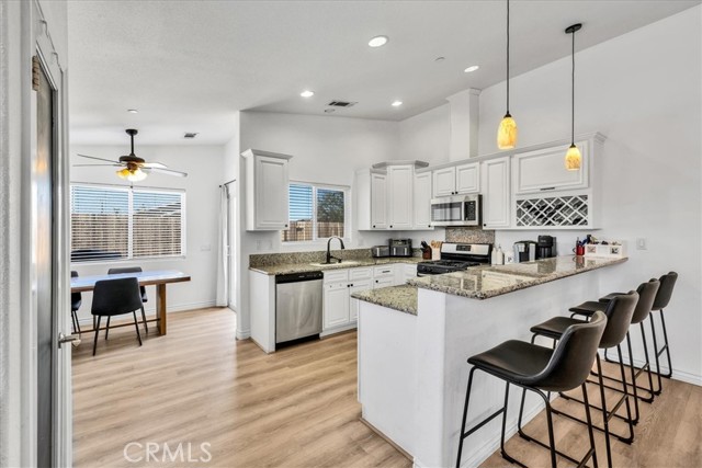 Detail Gallery Image 9 of 42 For 5947 Lupine Ave, Twentynine Palms,  CA 92277 - 4 Beds | 2 Baths