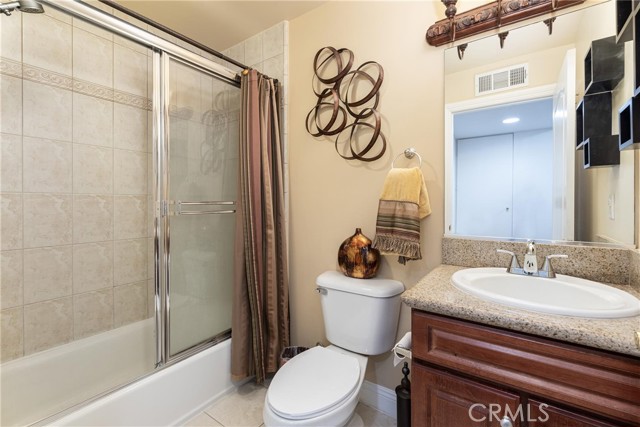 Detail Gallery Image 15 of 29 For 10130 Commerce Ave #2,  Tujunga,  CA 91042 - 2 Beds | 2 Baths