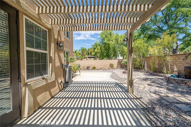 Detail Gallery Image 37 of 47 For 4331 Altivo Ln, Corona,  CA 92883 - 4 Beds | 3 Baths