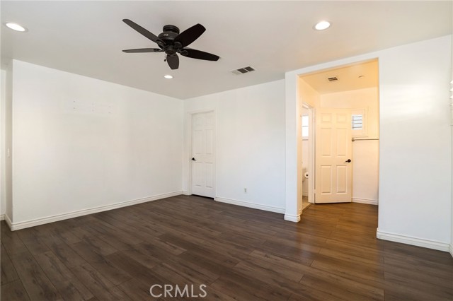 Detail Gallery Image 19 of 35 For 13775 Glenoaks Bld #15,  Sylmar,  CA 91342 - 3 Beds | 2/1 Baths