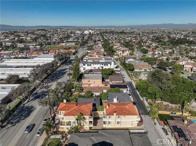 Detail Gallery Image 55 of 60 For 204 N Prospect #B,  Redondo Beach,  CA 90277 - 4 Beds | 3 Baths