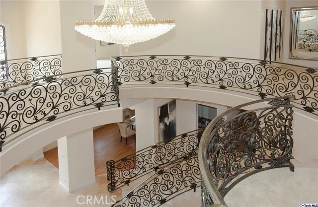 Detail Gallery Image 12 of 35 For 10062 Valley Circle Bld, Chatsworth,  CA 91311 - 7 Beds | 5 Baths