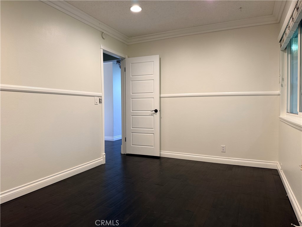 MLS #OC25280778 image #8