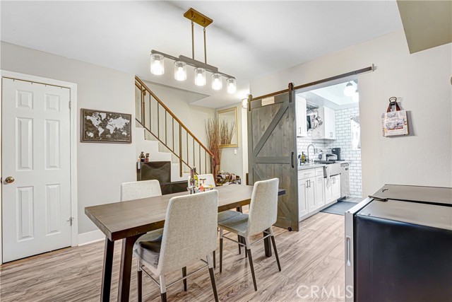 Detail Gallery Image 11 of 25 For 326 E Valencia #C,  Burbank,  CA 91502 - 2 Beds | 2/1 Baths