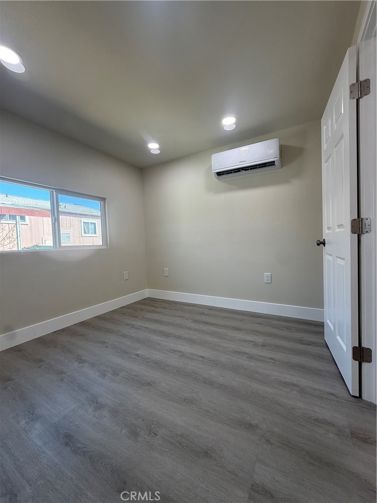 MLS #OC25236840 image #8