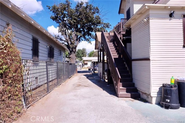 640 49th Street, Los Angeles, California 90011, ,Multi-Family,For Sale,49th,PW25036612