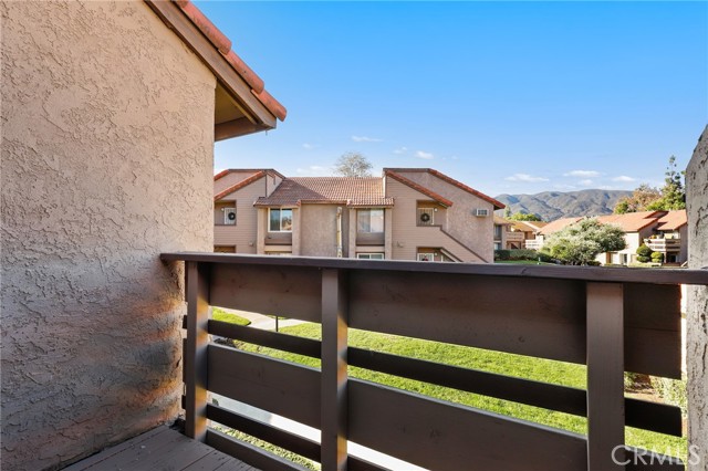 Detail Gallery Image 8 of 29 For 1549 Border Ave #G,  Corona,  CA 92882 - 1 Beds | 1 Baths