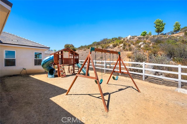 38566 Vista Del Bosque, Murrieta CA: https://media.crmls.org/medias/57eeb1b6-2ae9-4550-a9c3-96412b0b0338.jpg