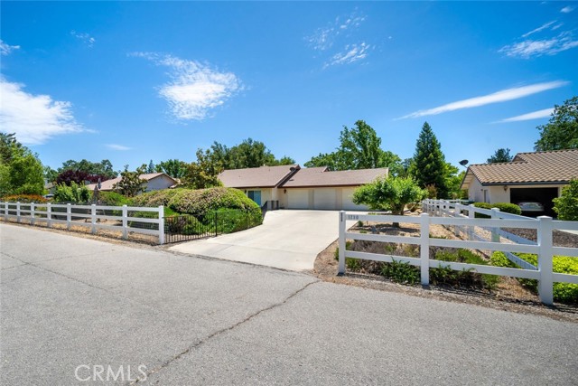 1730 Sandalwood Lane, Templeton CA: https://media.crmls.org/medias/57eed0a0-191e-4304-90c3-276c6a333229.jpg