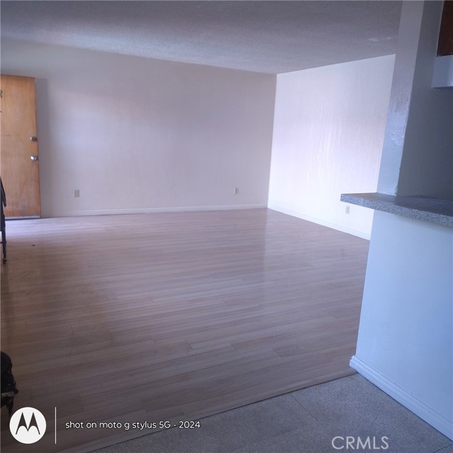 122 N Lincoln Unit: R